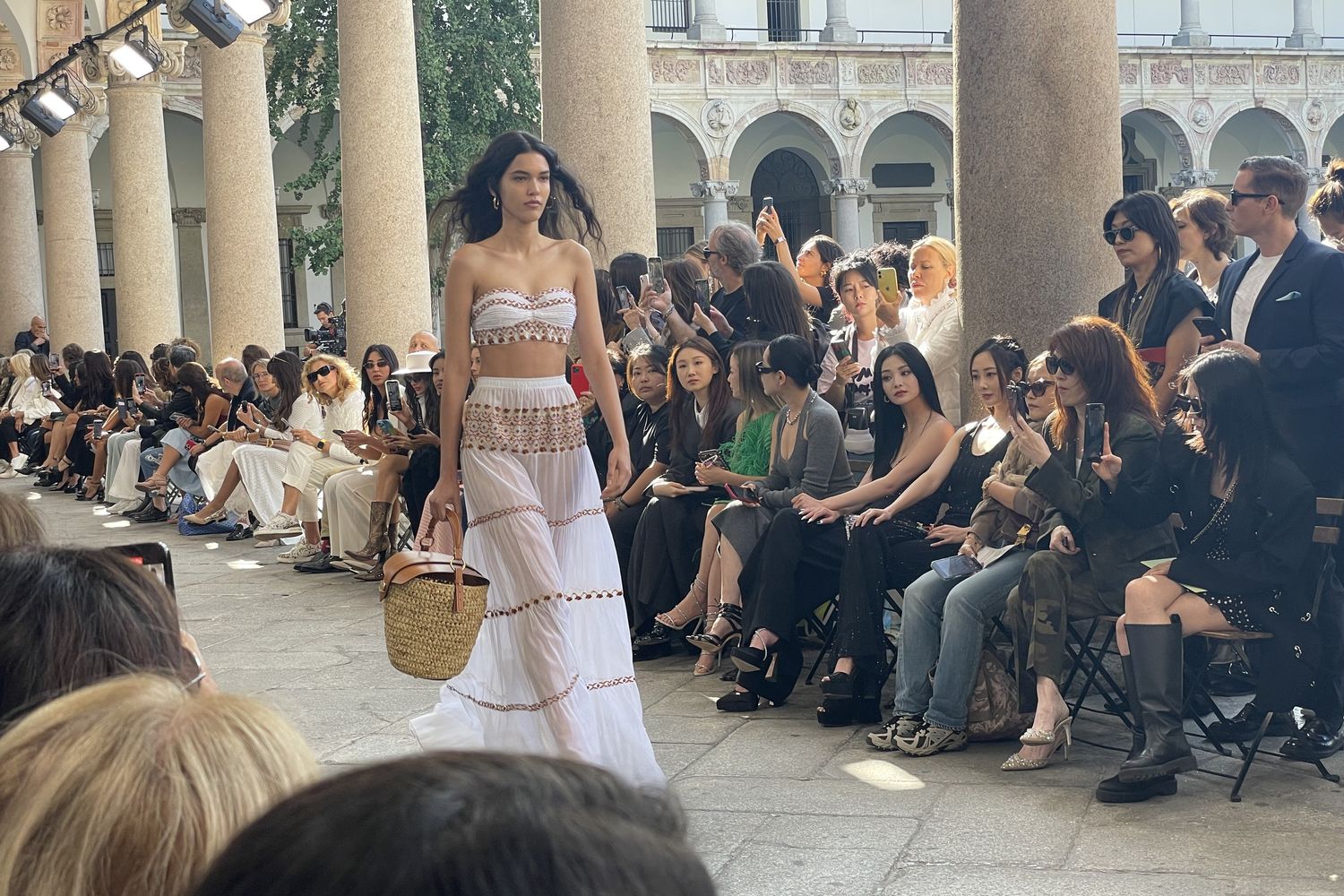 &nbsp;&nbsp;Sfilata Ermanno Scervino