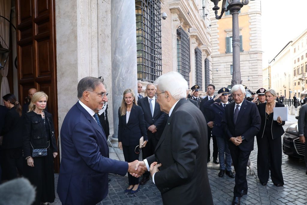 La Russa accoglie Mattarella in Senato