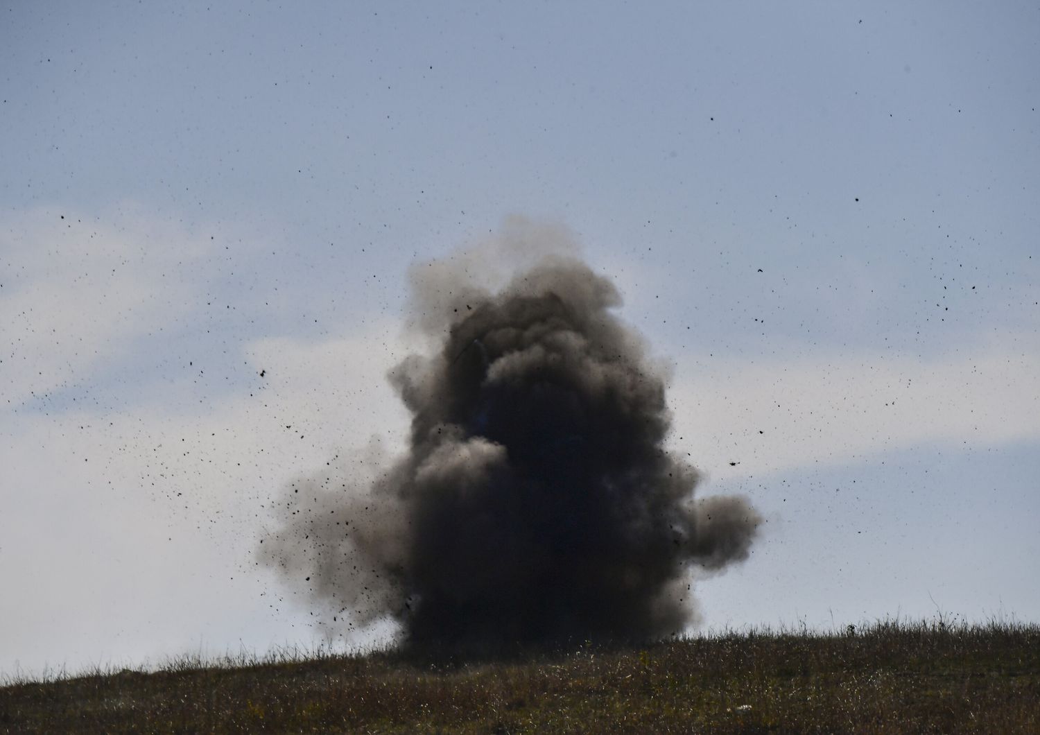 Esplosione controllata di munizioni in Nagorno-Karabakh (immagine di repertorio)