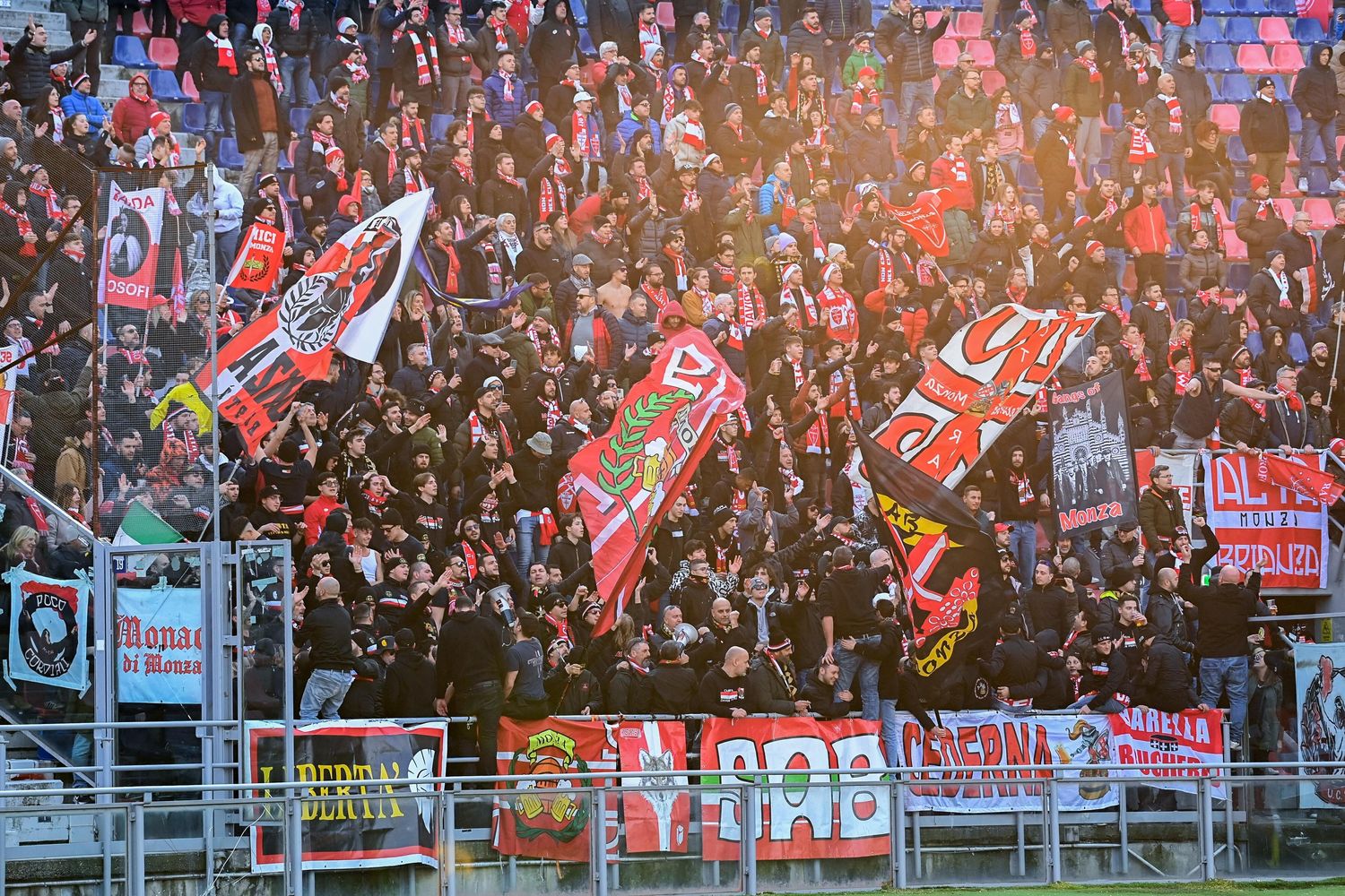 Tifosi del Monza a Bologna