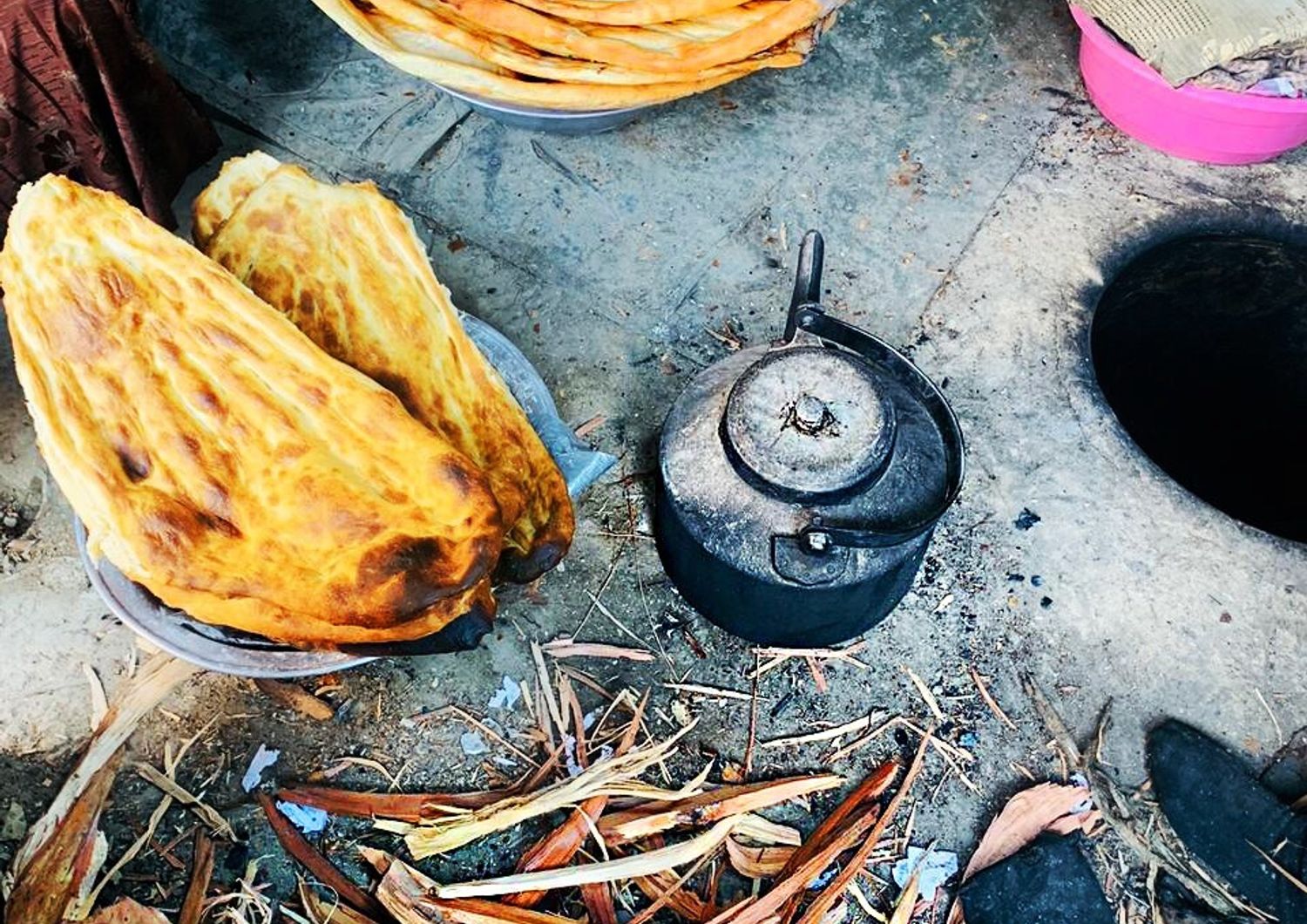 Pane cotto a legna in Afghanistan