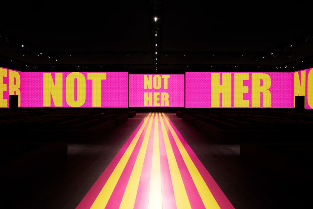 "Not Her", il messaggio femminista di Elena Bellantoni dalla passerella di Dior