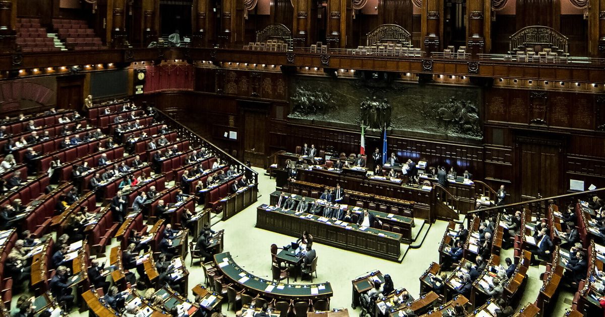 Troppe forbici in Italia: La Lega propone un tetto alle nuove abilitazioni per parrucchier...