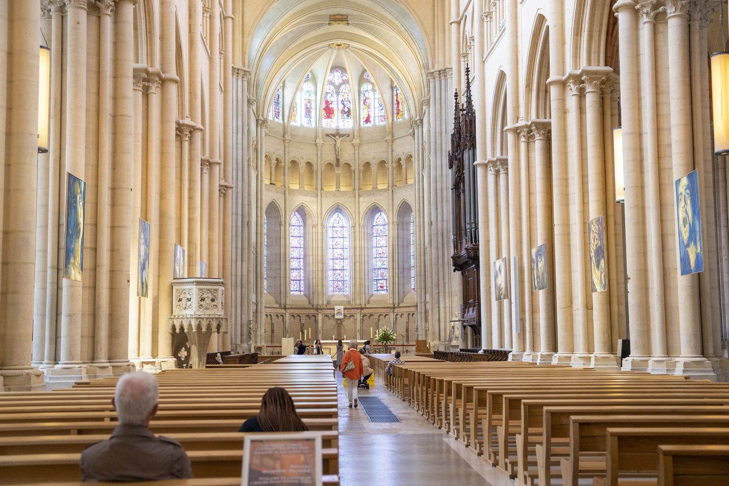 Una chiesa vuota in Francia