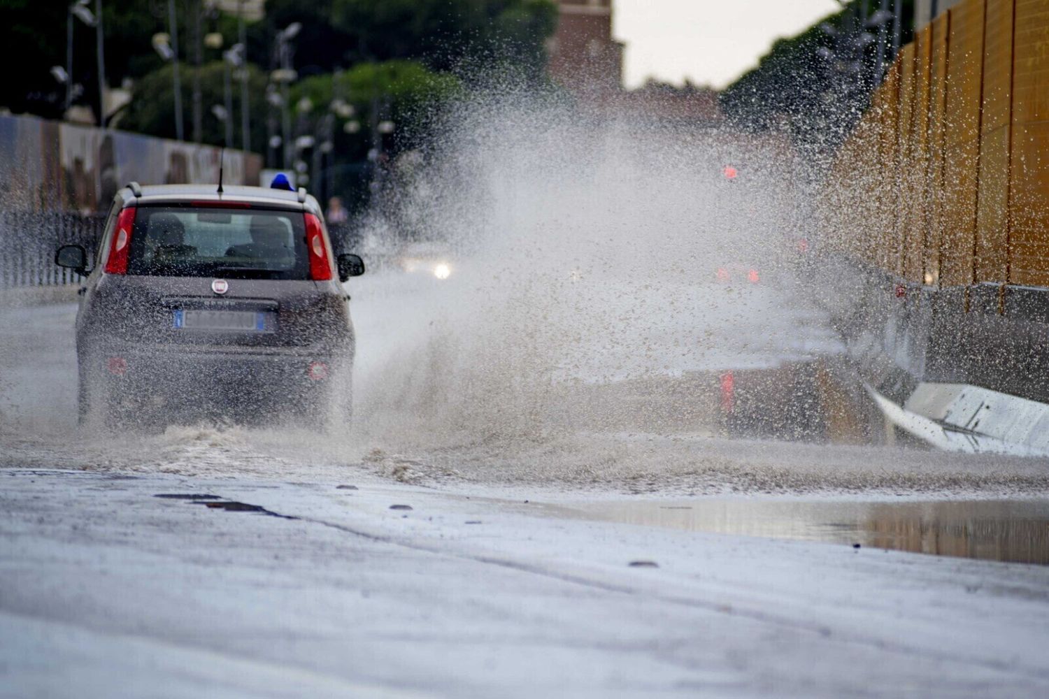 Maltempo a macchia di leopardo in Italia, nubifragi&nbsp;