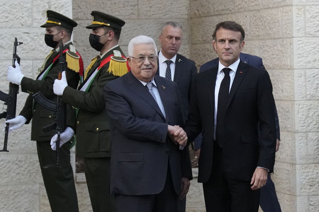 Abbas e Macron