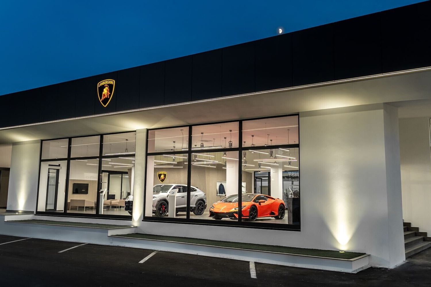 Nuovo showroom Lamborghini a Roma, in via Tiburtina 1100