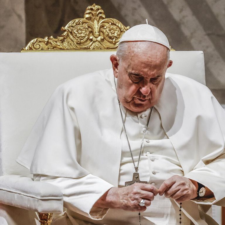 Papa Francesco in preghiera&nbsp;