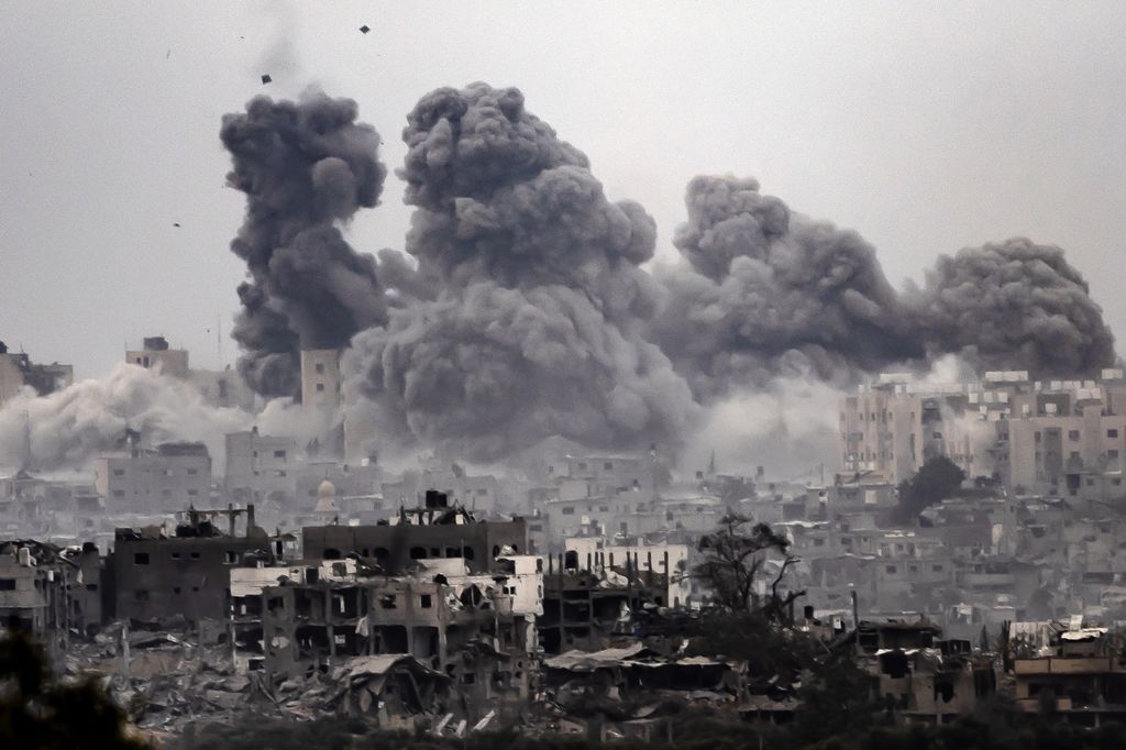 Bombardamenti israeliani a Gaza