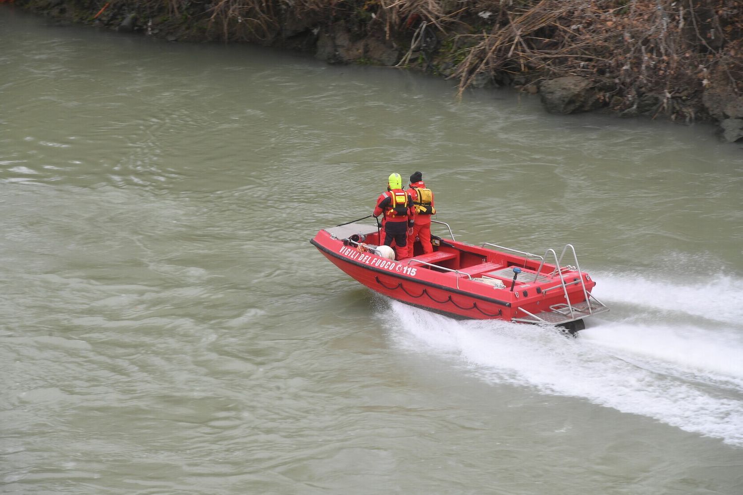 Ricerche in corso sul fiume - foto di repertorio
