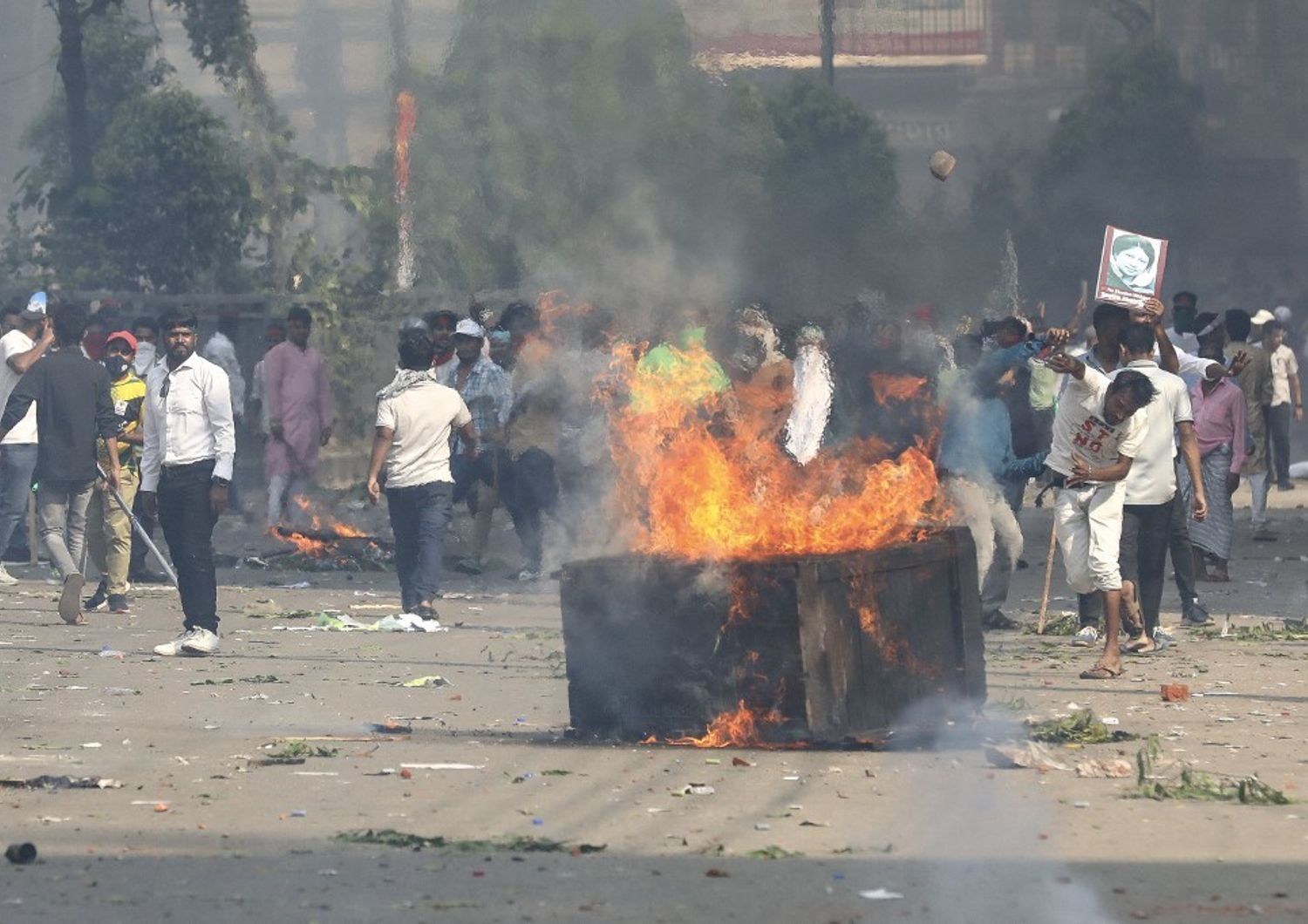 Proteste a Dacca contro il governo