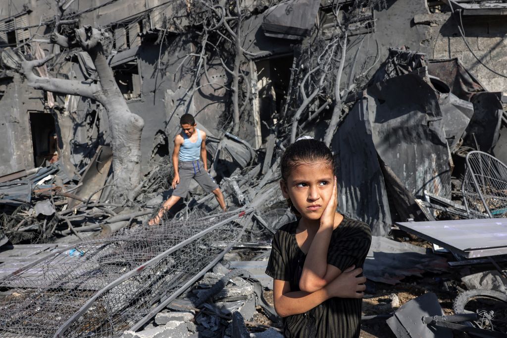 Bambini tra le macerie a Gaza&nbsp;