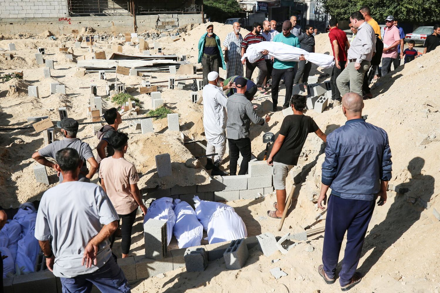 Vittime dei bombardamenti a Gaza