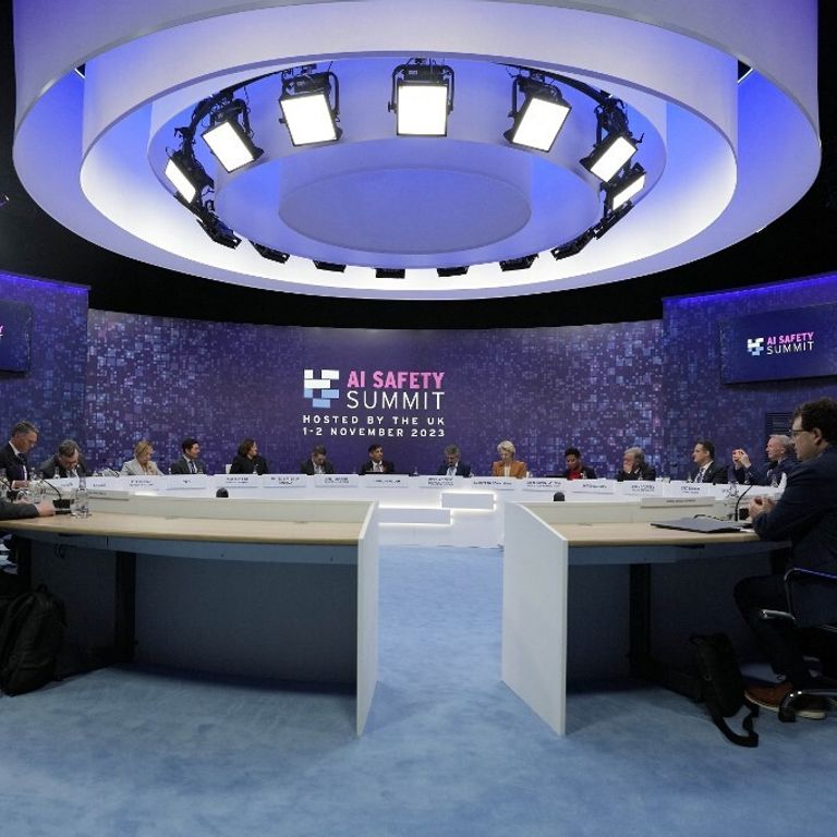 Incontro a Londra tra i 'big ' mondiali per il summit sull'Intelligenza Artificiale