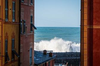 Allarme per le mareggiate in Liguria