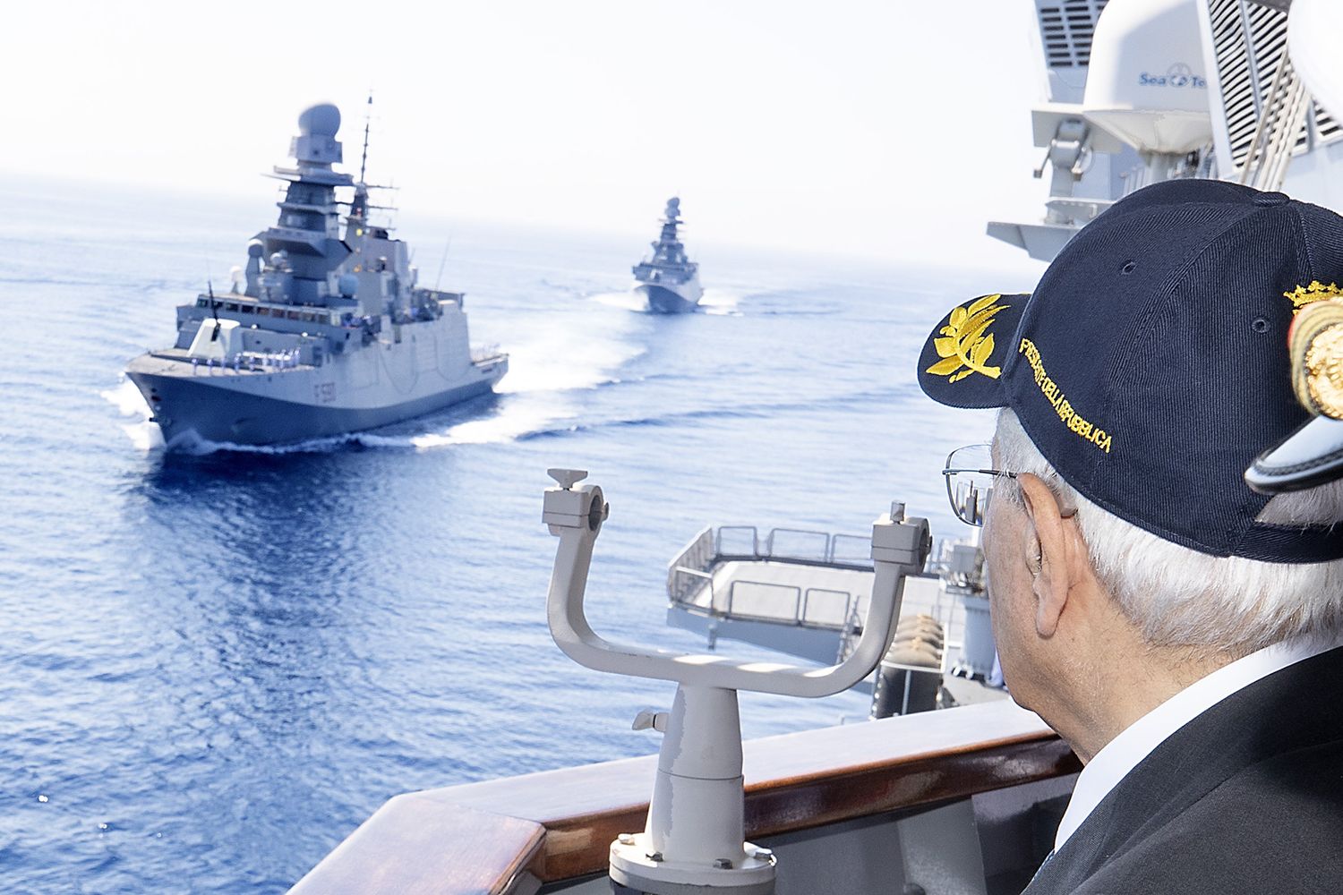 La nave Margottini al termine di una cerimonia alla presenza del presidente della Repubblica Mattarella