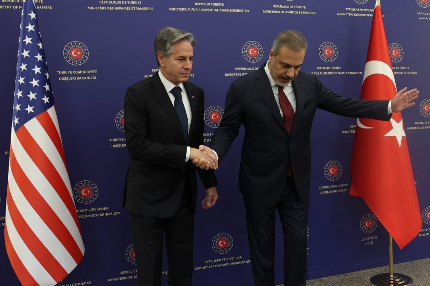 Il segretario di Stato americano,&nbsp;Anthony Blinken, e il ministro degli Esteri turco, Hakan Fidan&nbsp;