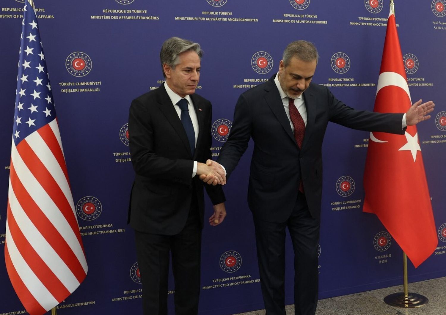 Il segretario di Stato americano,&nbsp;Anthony Blinken, e il ministro degli Esteri turco, Hakan Fidan&nbsp;