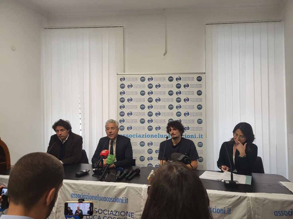 Da sinistra: Cappato, Perduca, Parpaglioni e l'avvocato Gallo