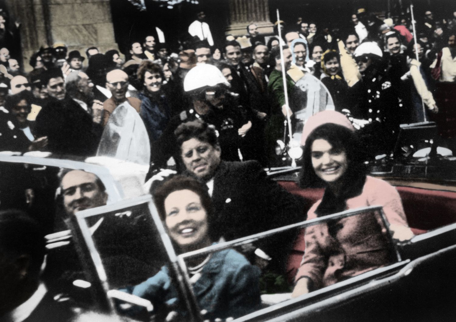 John e Jacqueline Kennedy sulla limousine presidenziale, Dallas 1963