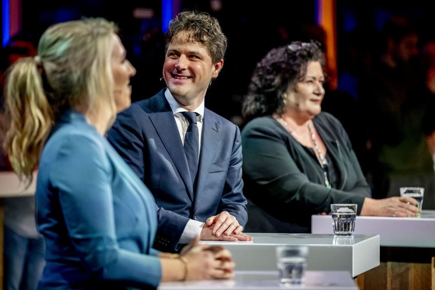 Dilan Yesilg&ouml;z (VVD), Henri Bontenbal (CDA), Caroline van der Plas (BBB), Lilian Marijnissen (SP) e Geert Wilders &nbsp;