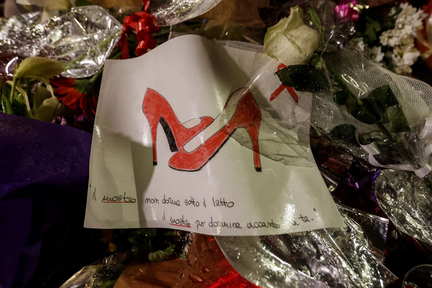 Presidio della rete dei centri antiviolenza tra via Tuscolana e viale Amelia dove Martina Scialdone &egrave; stata uccisa dal suo compagno