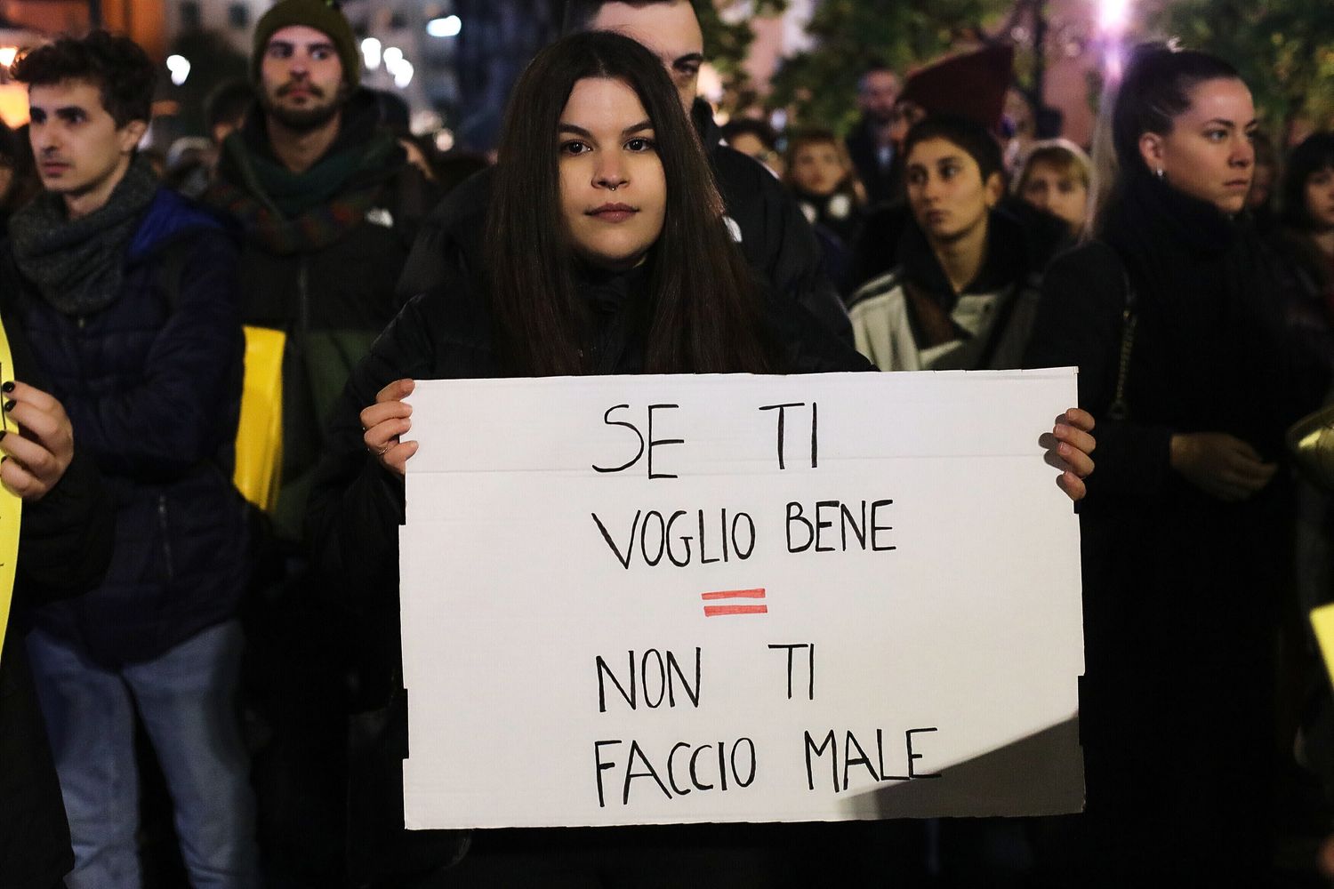 &nbsp;corteo contro la violenza sulle donne