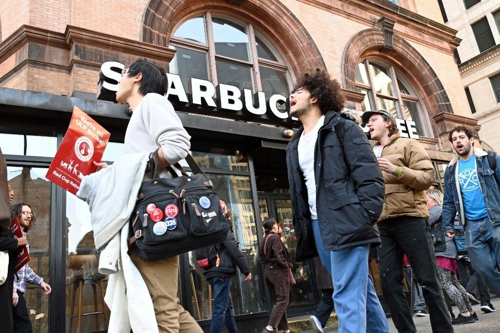 &nbsp;Protesta dipendenti Starbucks a New York