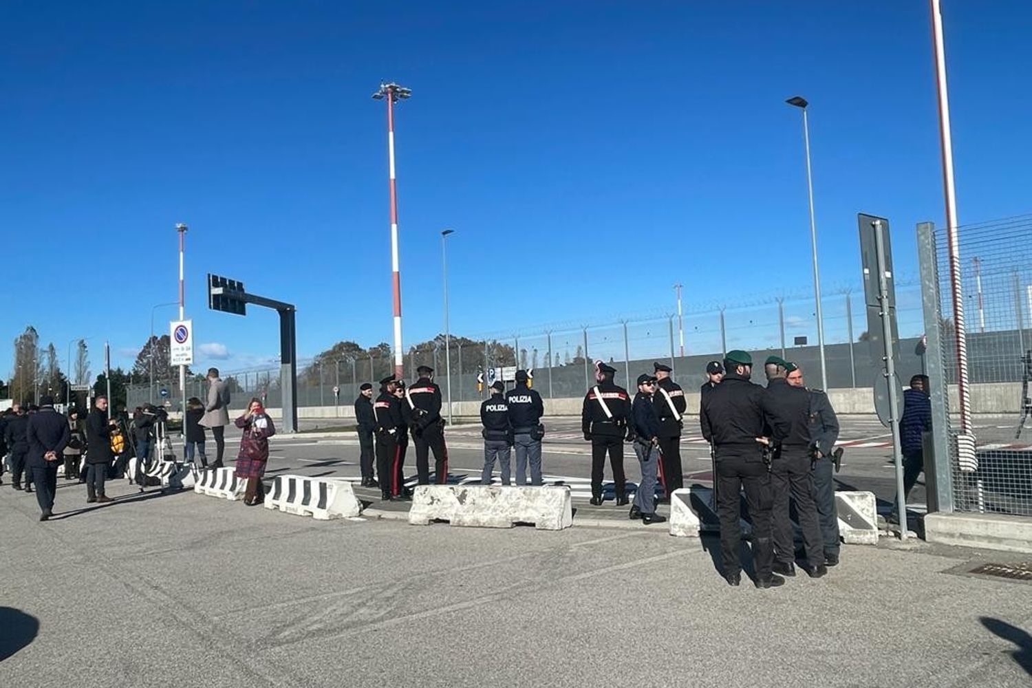 Aeroporto di Venezia. Attesa per l'arrivo di Turetta&nbsp;