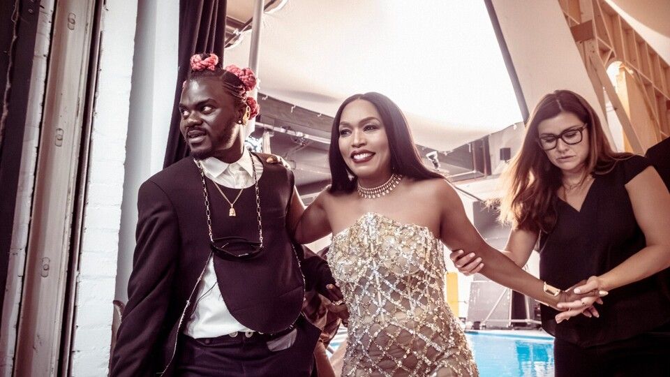 Dal backstage del Calendario Pirelli 2024 di Prince Gyasi&nbsp;