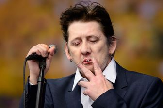 musica morto shane macgowan frontman dei pogues