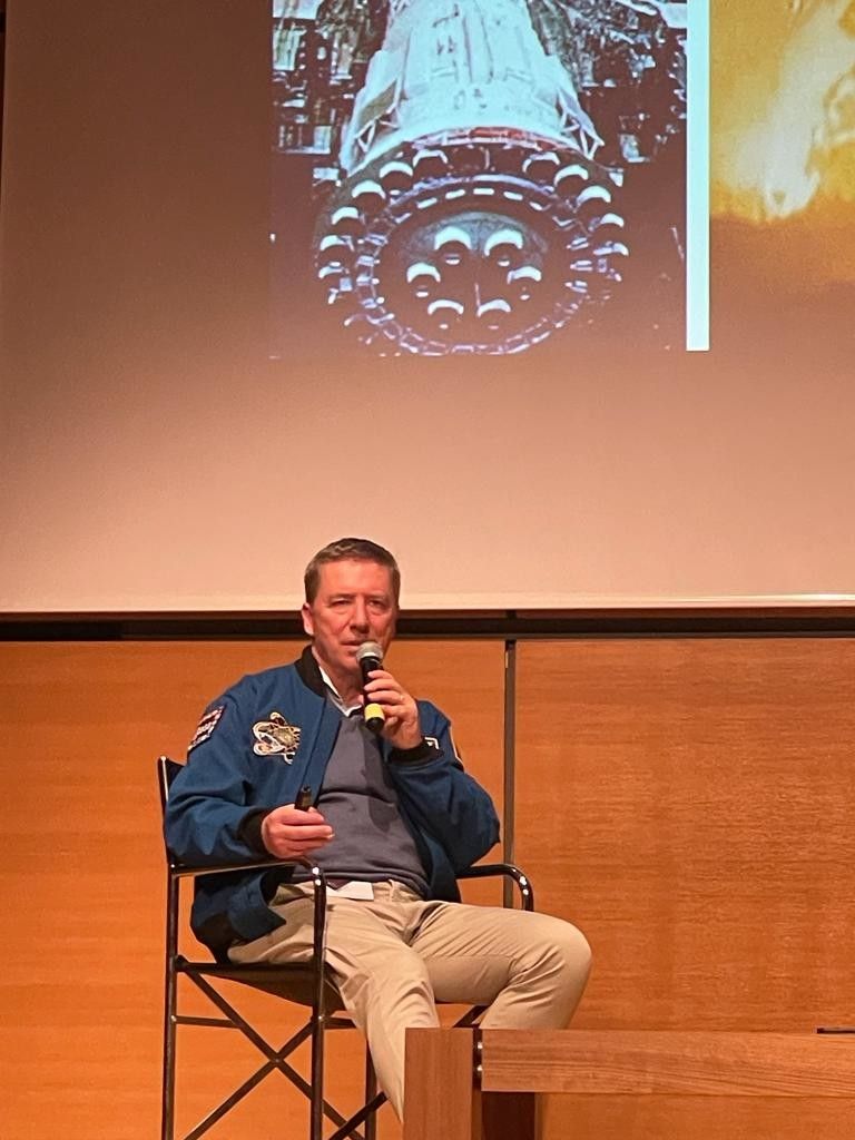 Vittori durante la conferenza organizzata dall'Inaf al Palaexpo