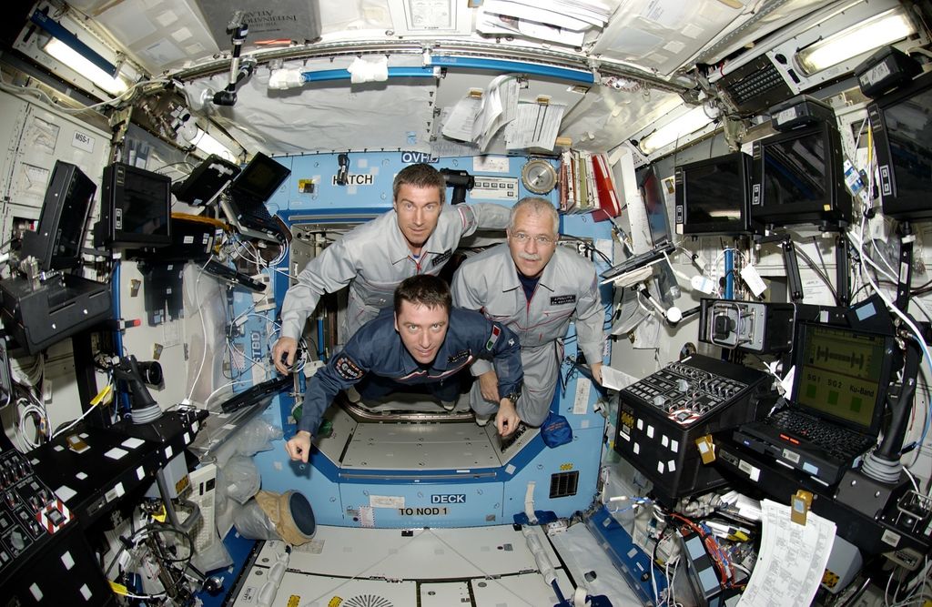 Roberto Vittori a bordo dell'Iss
