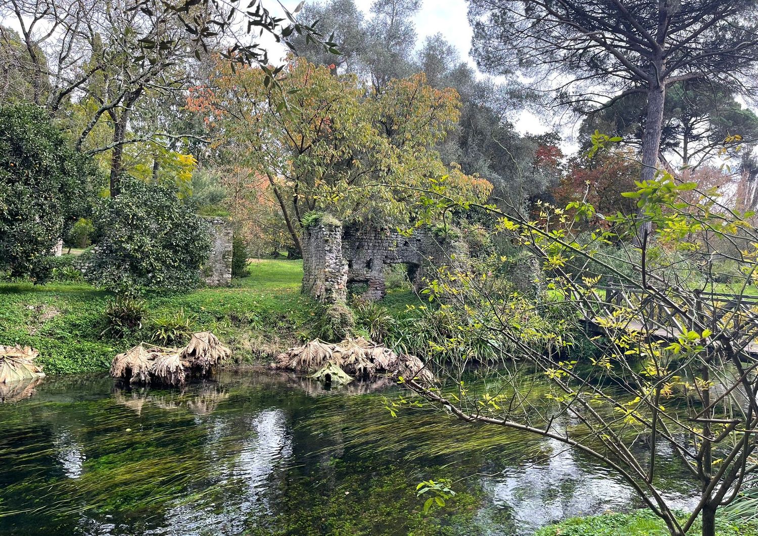 giardino ninfa apertura straordinaria 8 dicembre