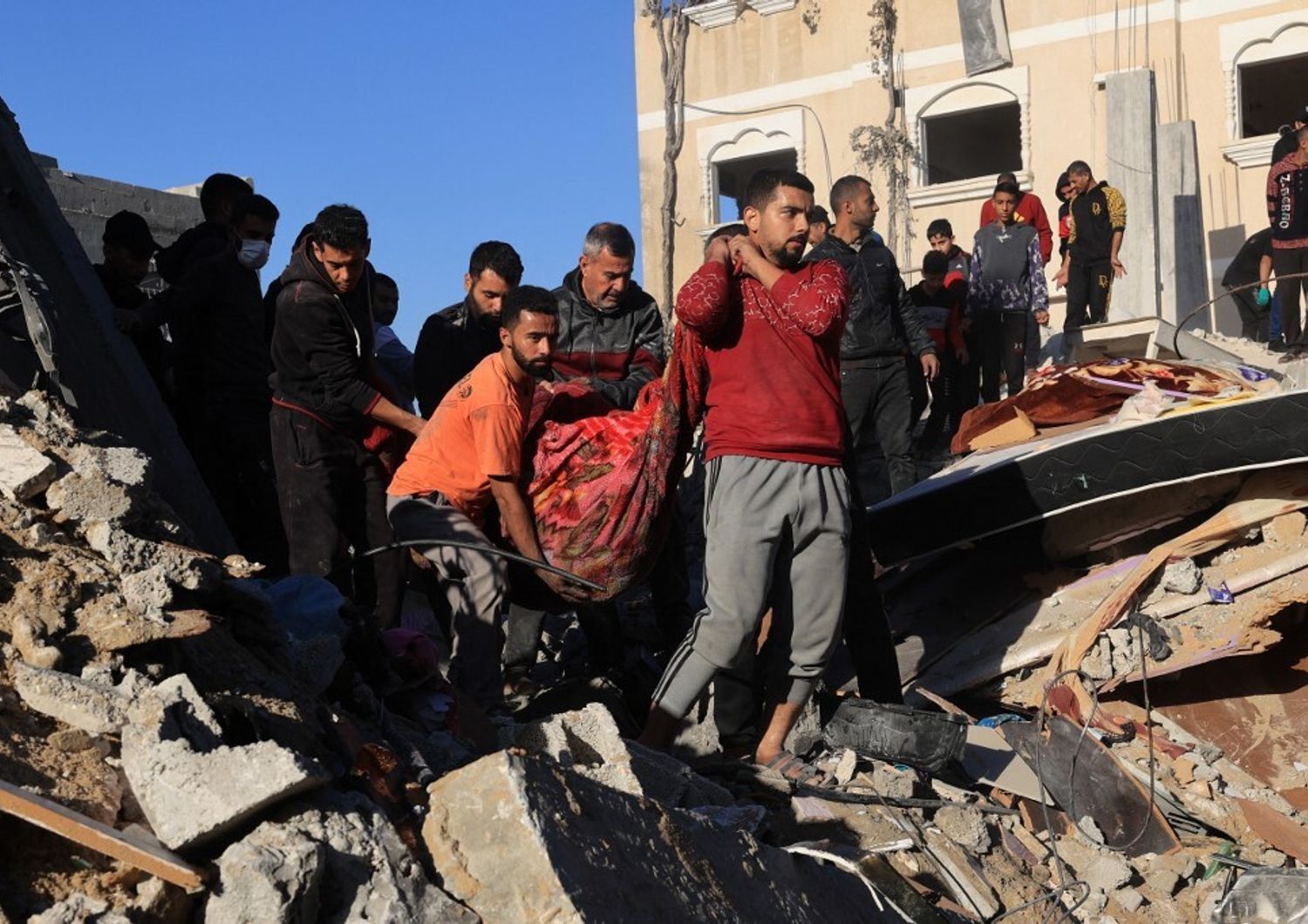 Bombardamenti a Rafah