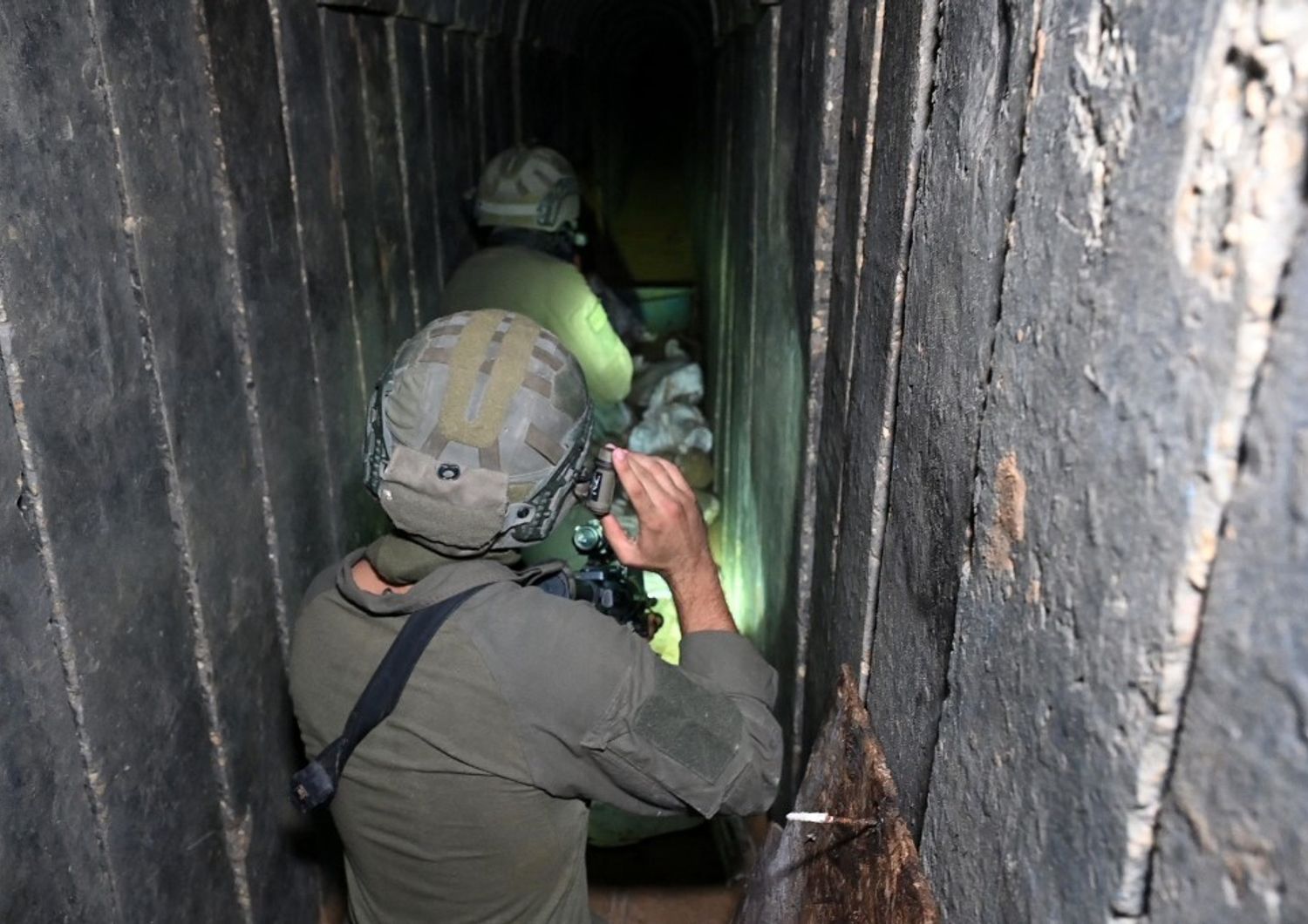 Un tunnel scavato dai militanti di Hamas nel complesso ospedaliero di Al-Shifa a Gaza City