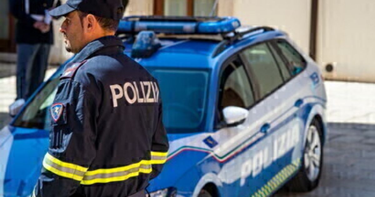 アグリジェントで妻と子供を刺した男は裁判官に反応しない