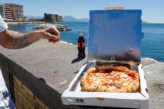 Pizza napoletana