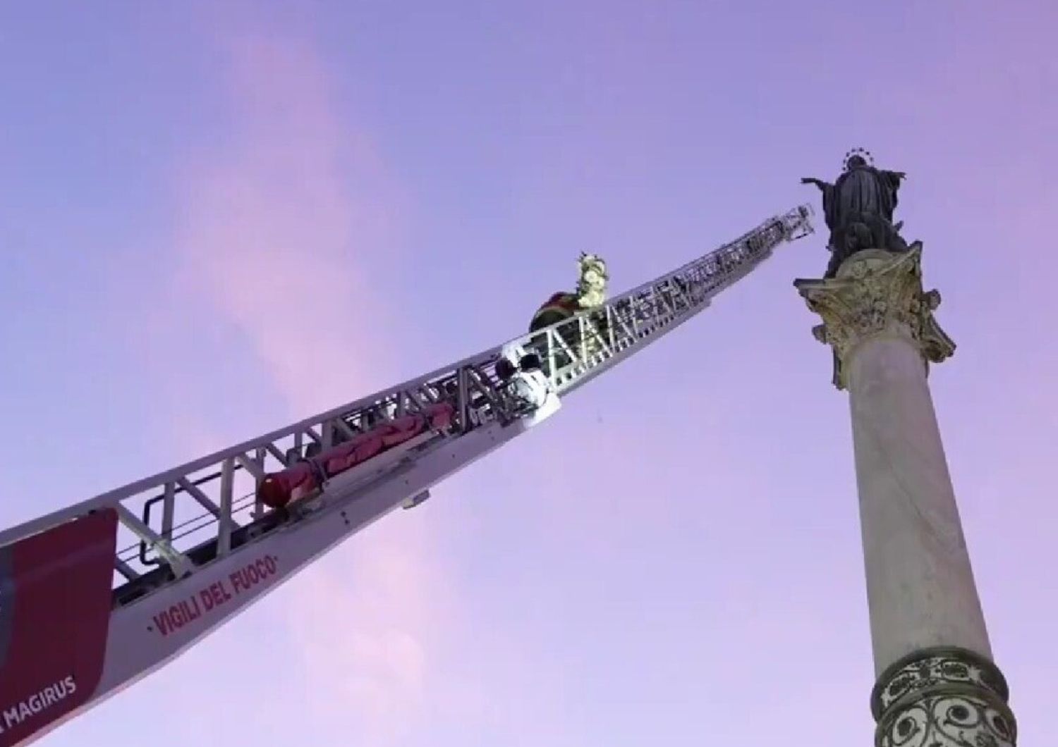 Vigili del Fuoco a piazza di Spagna