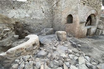 pompei scavi messa in sicurezza rivelano panificio usava schiavi asini