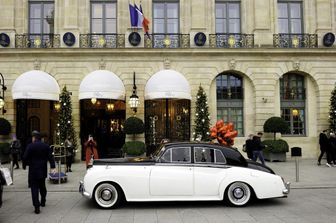 L'ingresso dell'Hotel Ritz di Parigi