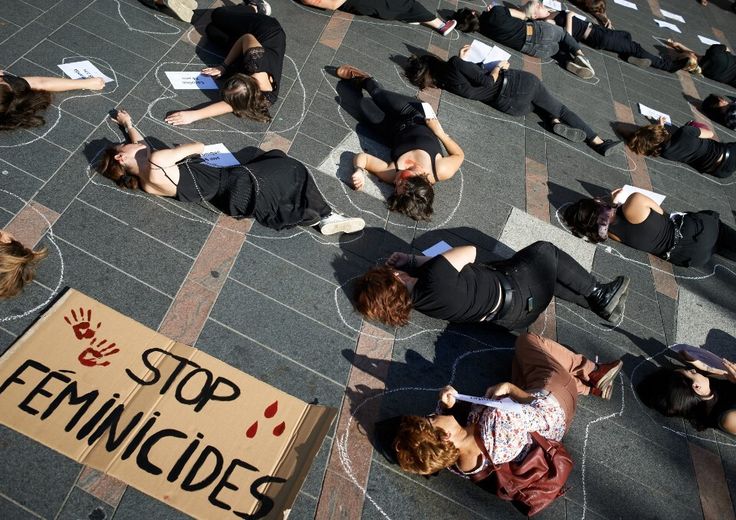 Manifestazione contro i femminicidi