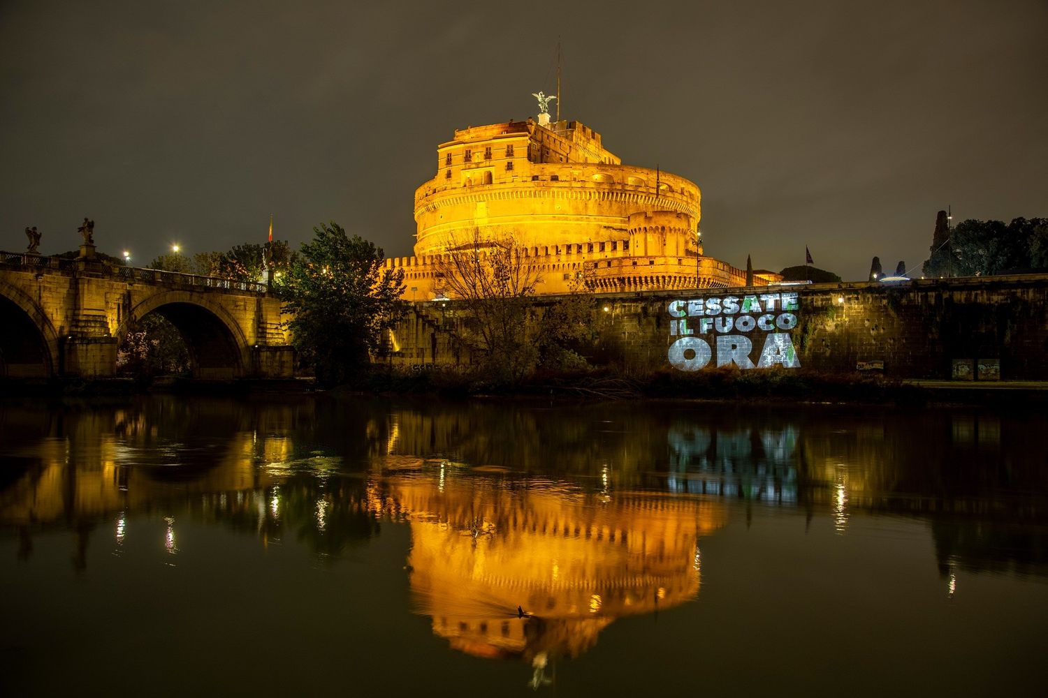 Manifestazione Ong a Castel Sant'Angelo