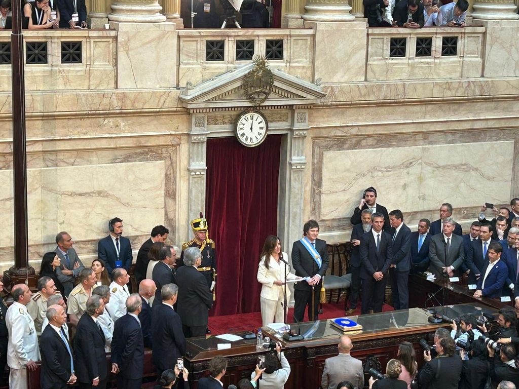 Il presidente Javier Milei durante il giuramento al Congresso, 10 dicembre 2023