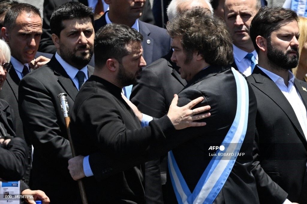 &nbsp;Il presidente ucraino Zelenski con l'omologo argentino nel giorno del&nbsp; giuramento