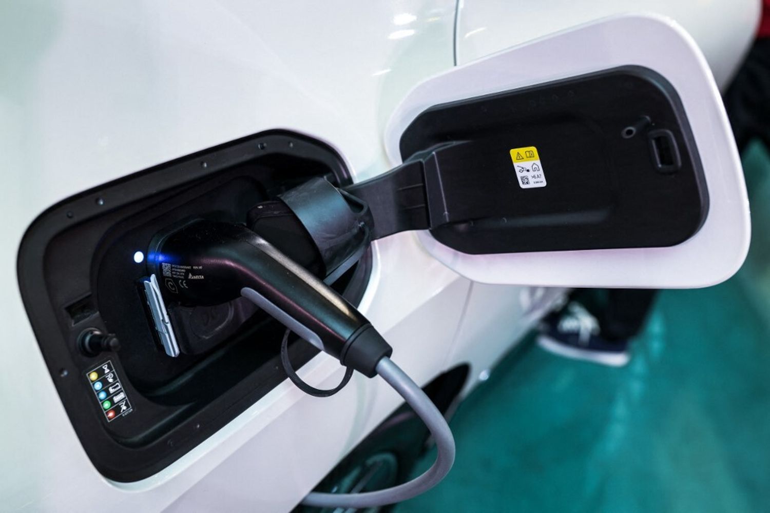 Un'automobile elettrica