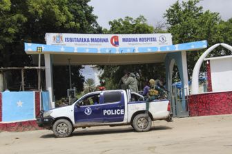 Un'auto della polizia in Somalia