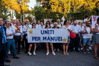 Manifestazione per Manuel il bambino morto nell'incidente di Casal Palocco