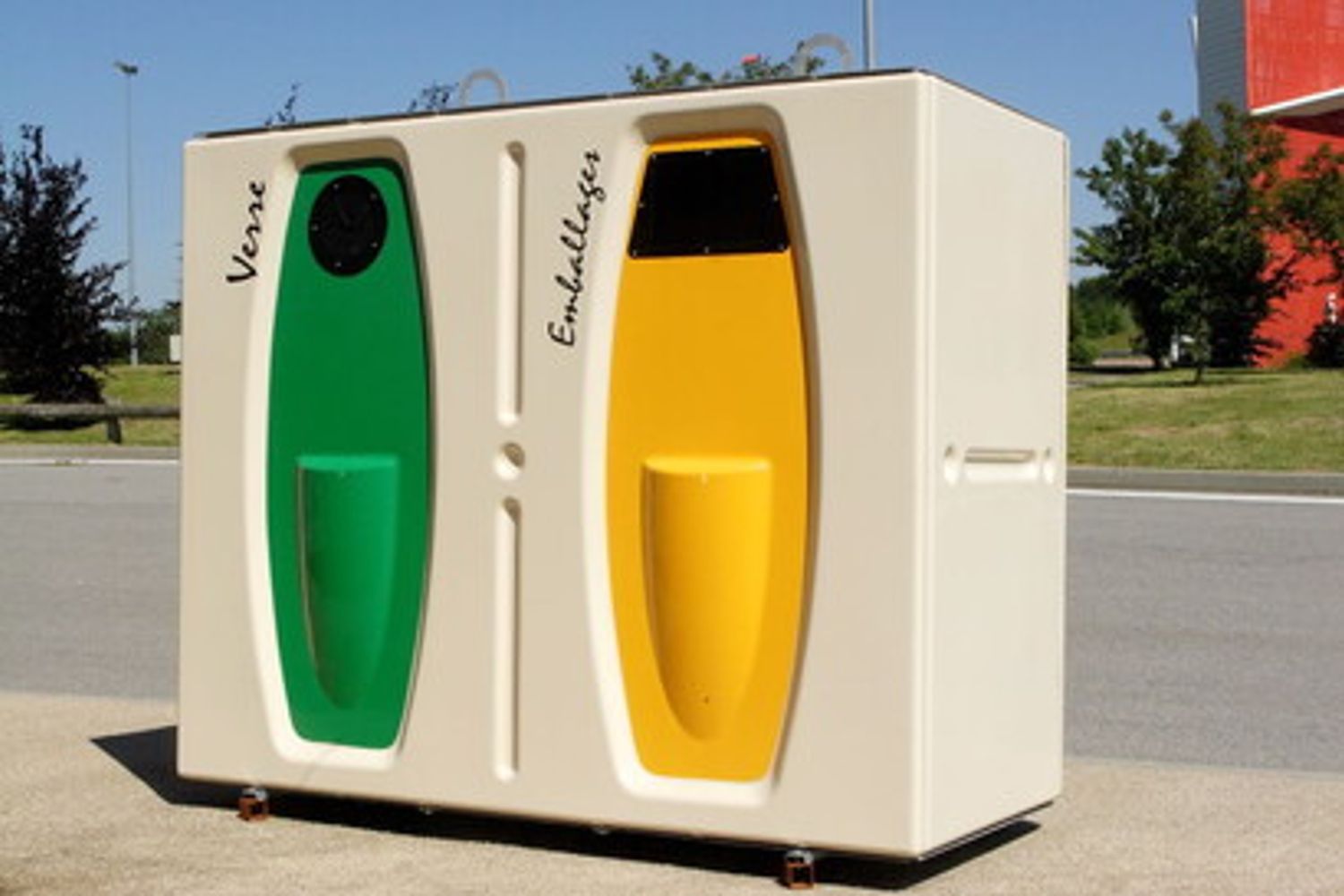 Bidoni per raccolta differenziata