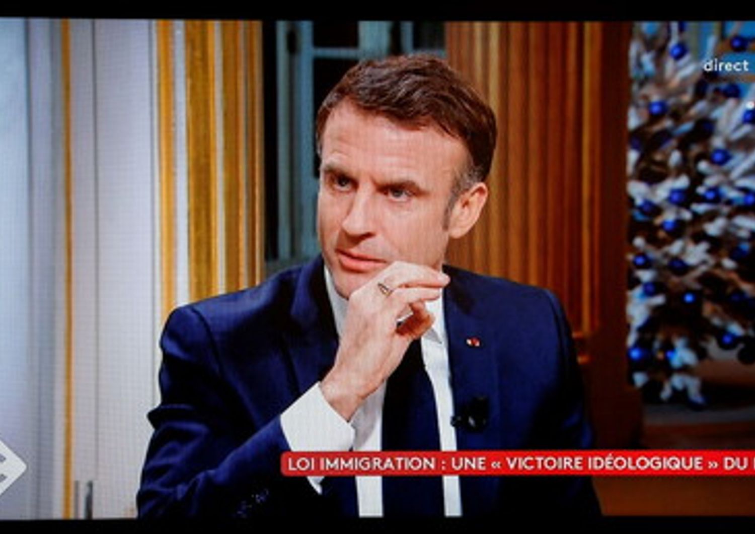 Macron ospite del programma &quot;C a vous&quot;